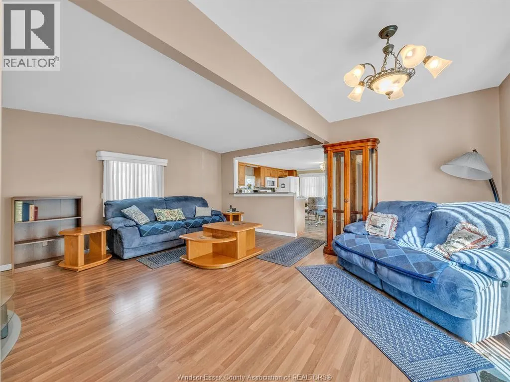 49 WILDER DRIVE South