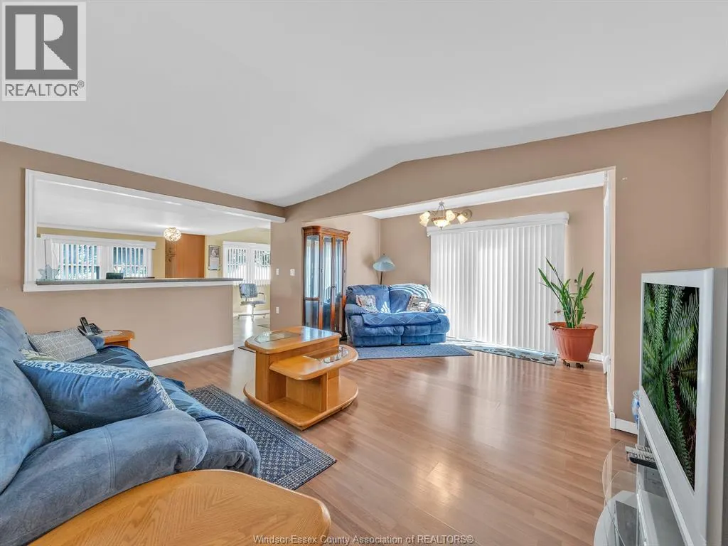 49 WILDER DRIVE South