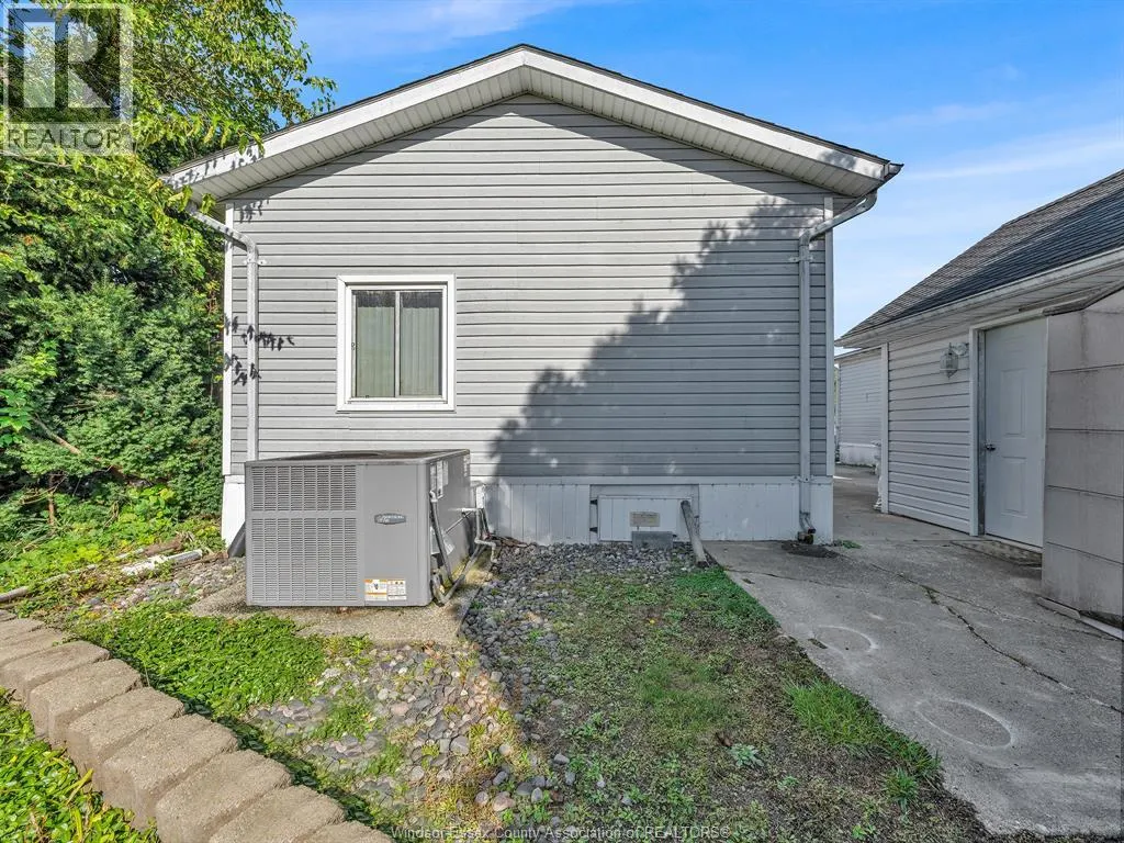 49 WILDER DRIVE South
