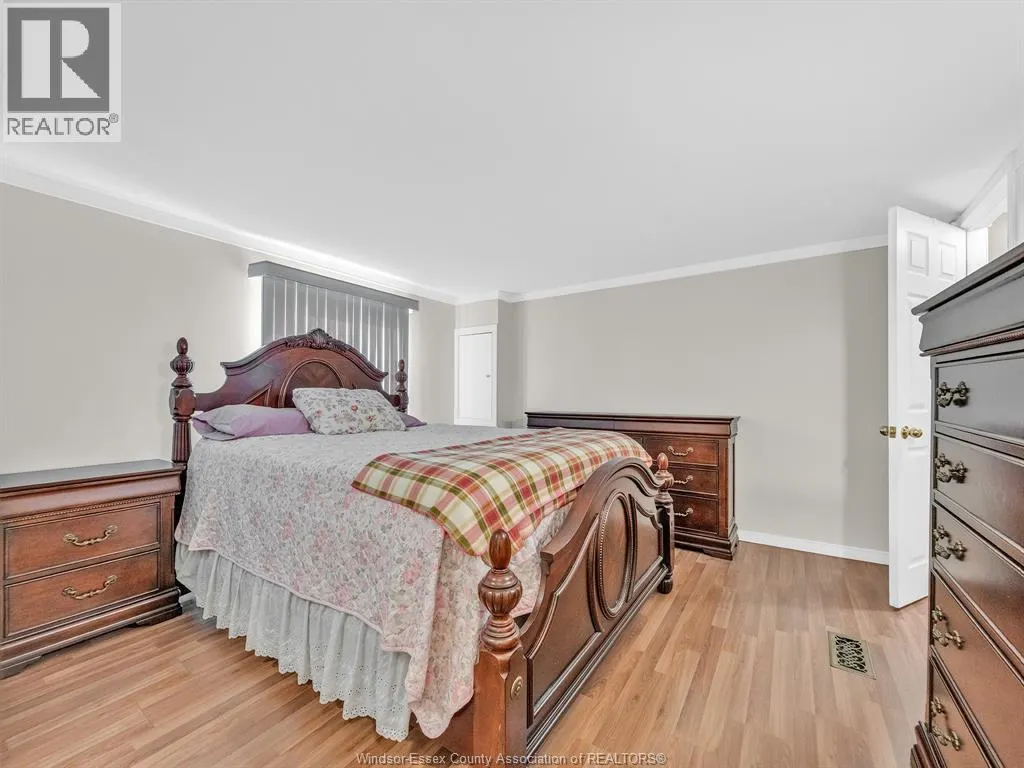49 WILDER DRIVE South