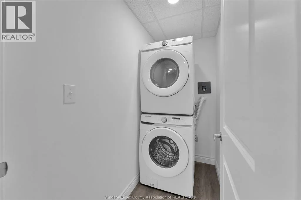 1489 Banwell ROAD Unit# 221