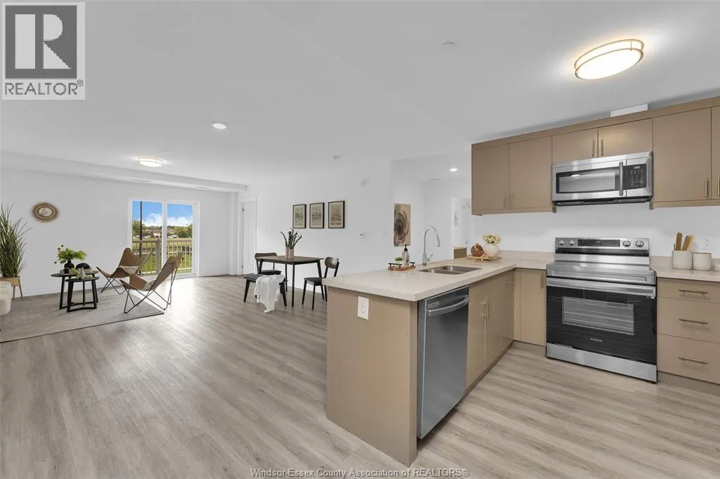 1489 Banwell ROAD Unit# 221