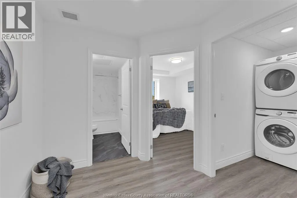 1489 Banwell ROAD Unit# 221