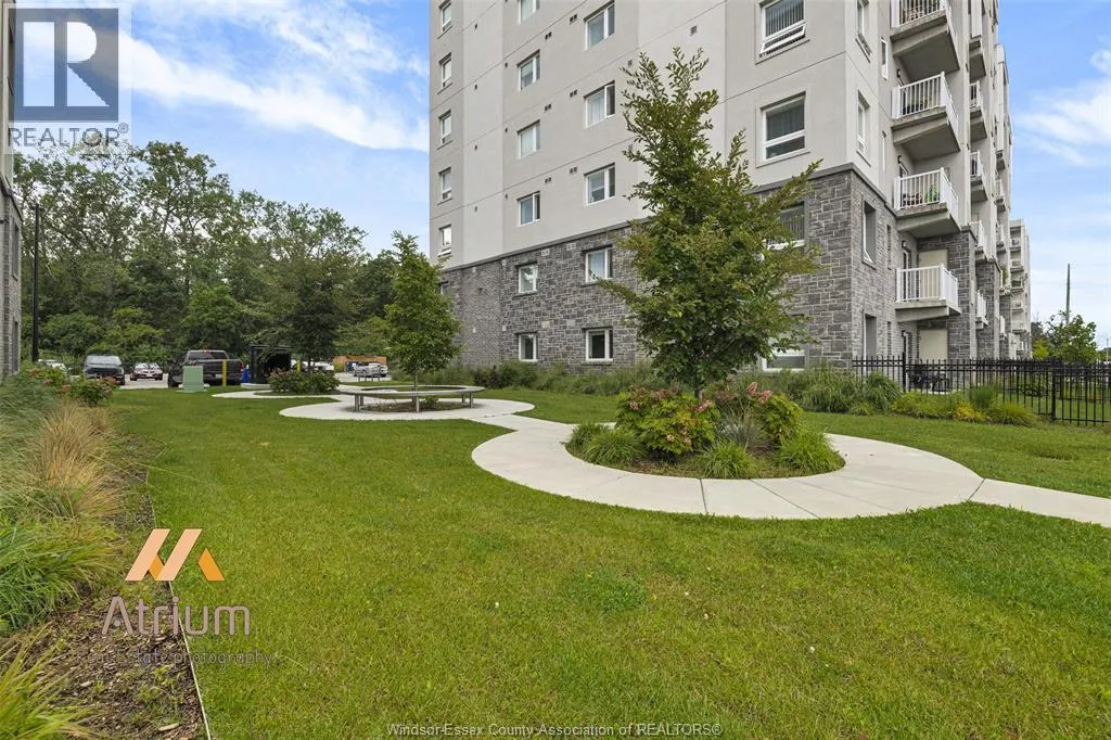 1489 Banwell ROAD Unit# 221