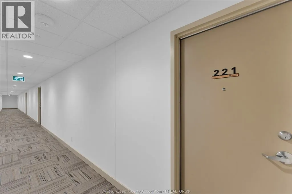 1489 Banwell ROAD Unit# 221