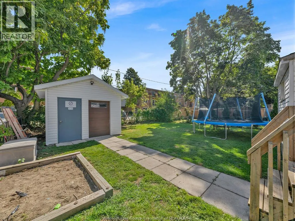 34 Bowman AVENUE