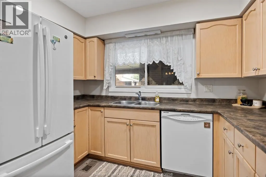 201 CONCESSION 3 Unit# 17