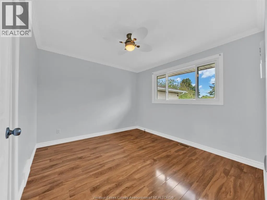 26 Debergh AVENUE