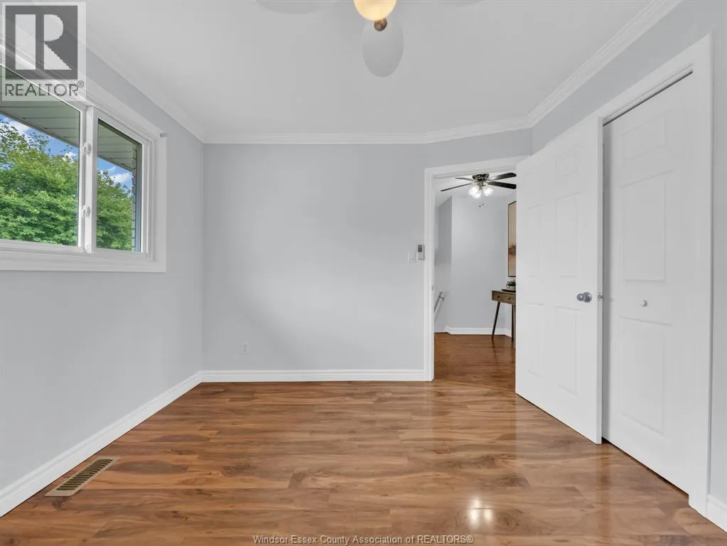 26 Debergh AVENUE