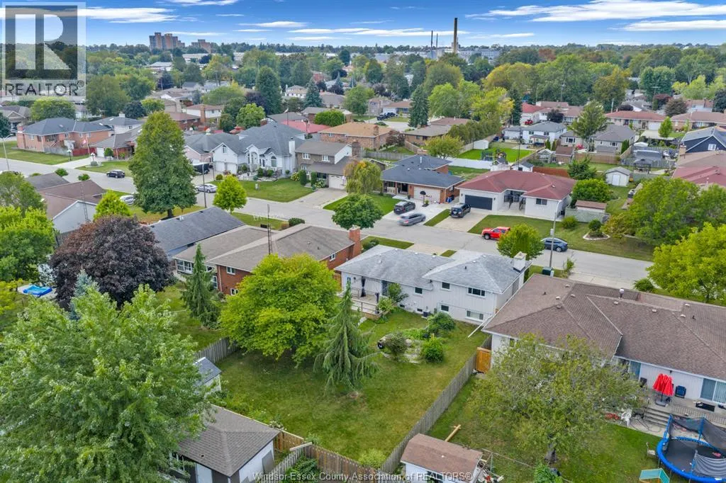 26 Debergh AVENUE