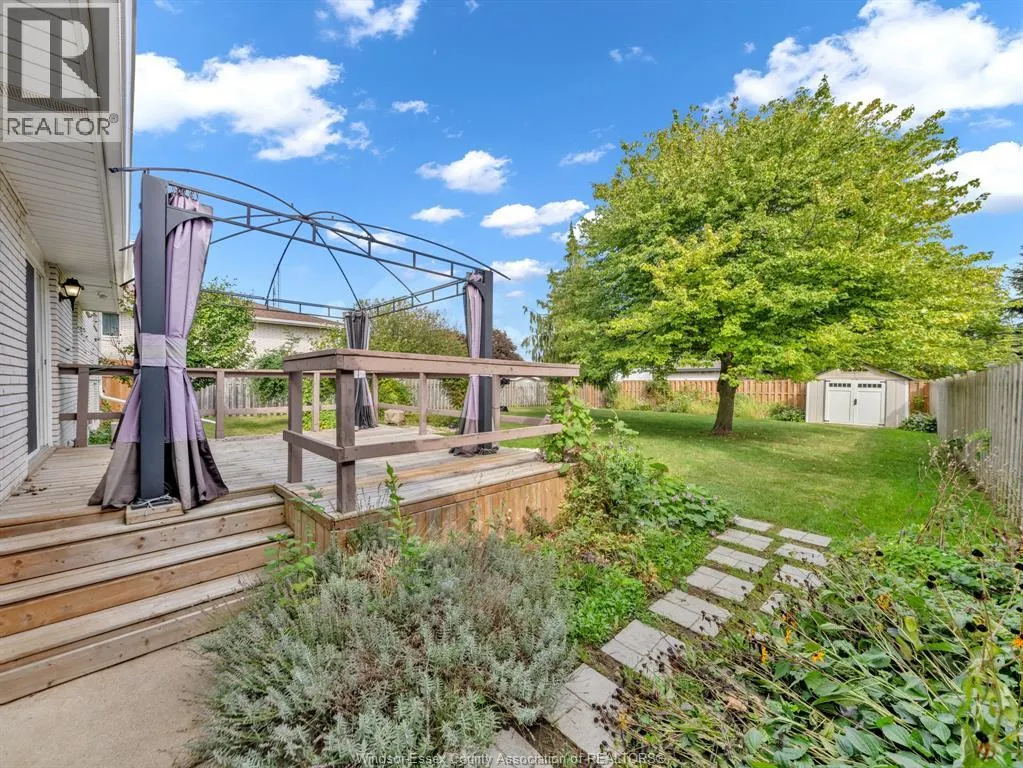 26 Debergh AVENUE