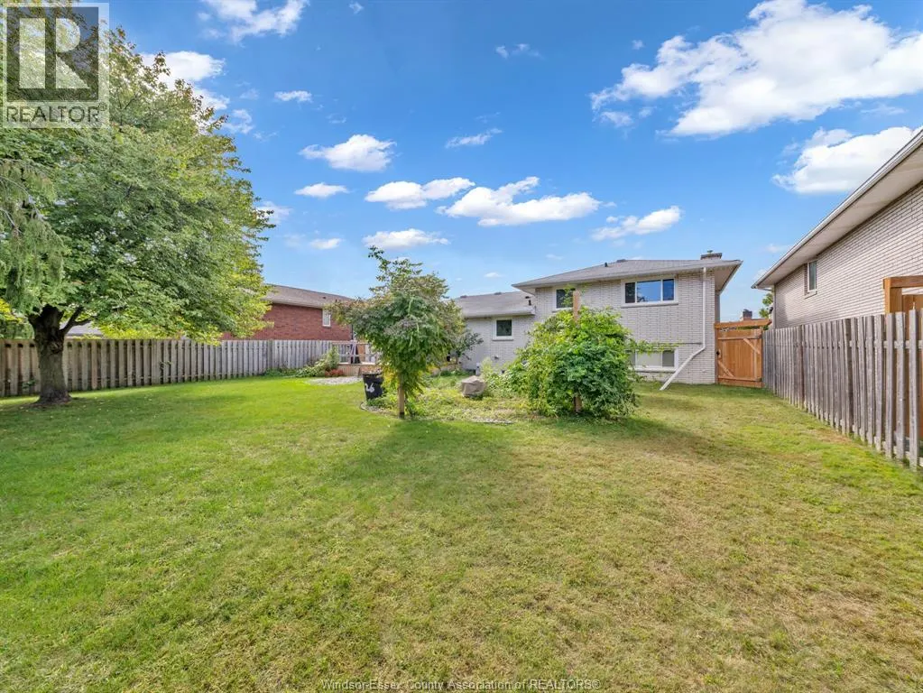 26 Debergh AVENUE