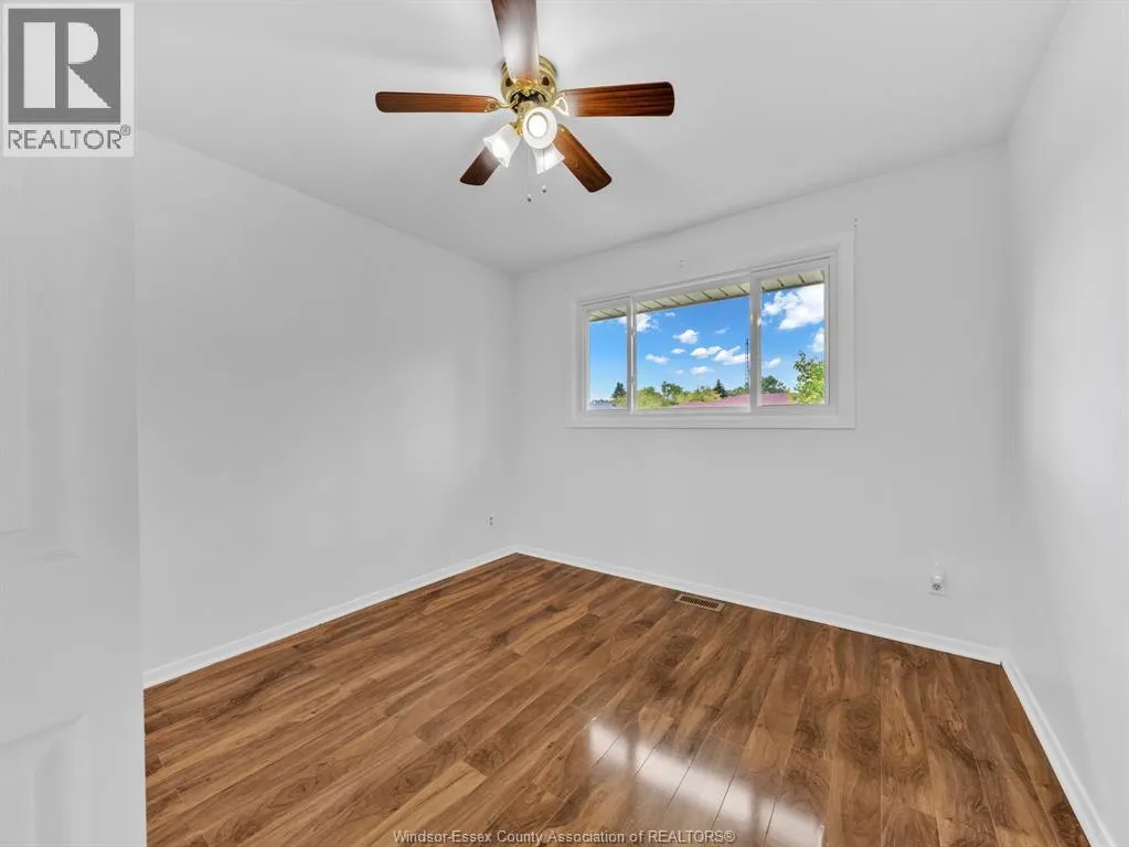 26 Debergh AVENUE