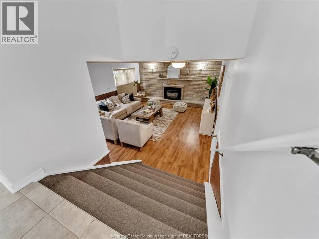 26 Debergh AVENUE