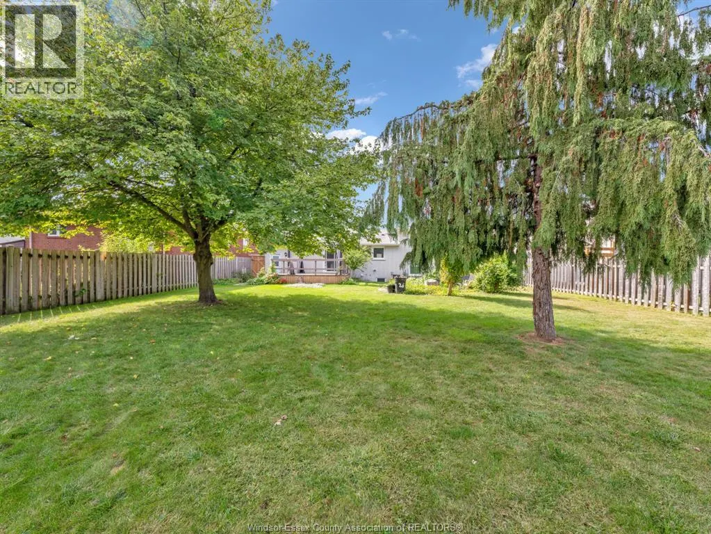 26 Debergh AVENUE