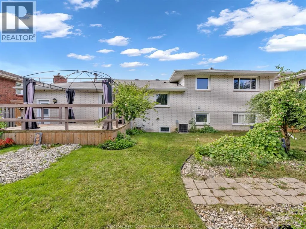 26 Debergh AVENUE