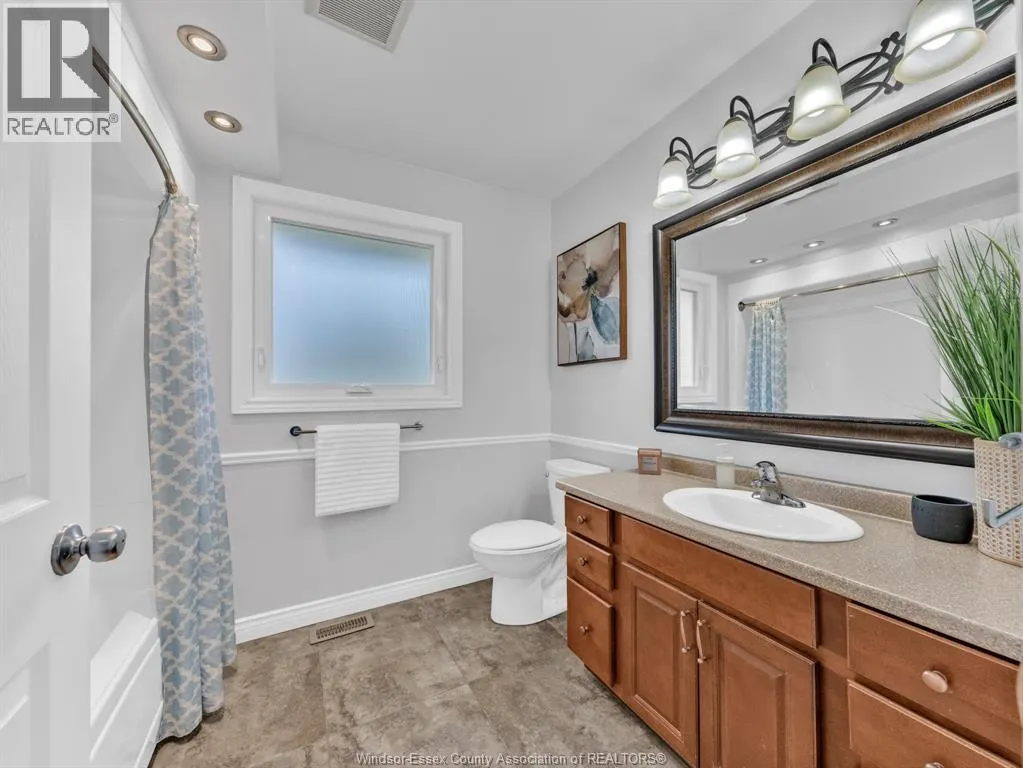 26 Debergh AVENUE