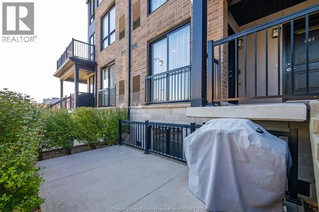 1206 MAIN STREET East Unit# 107
