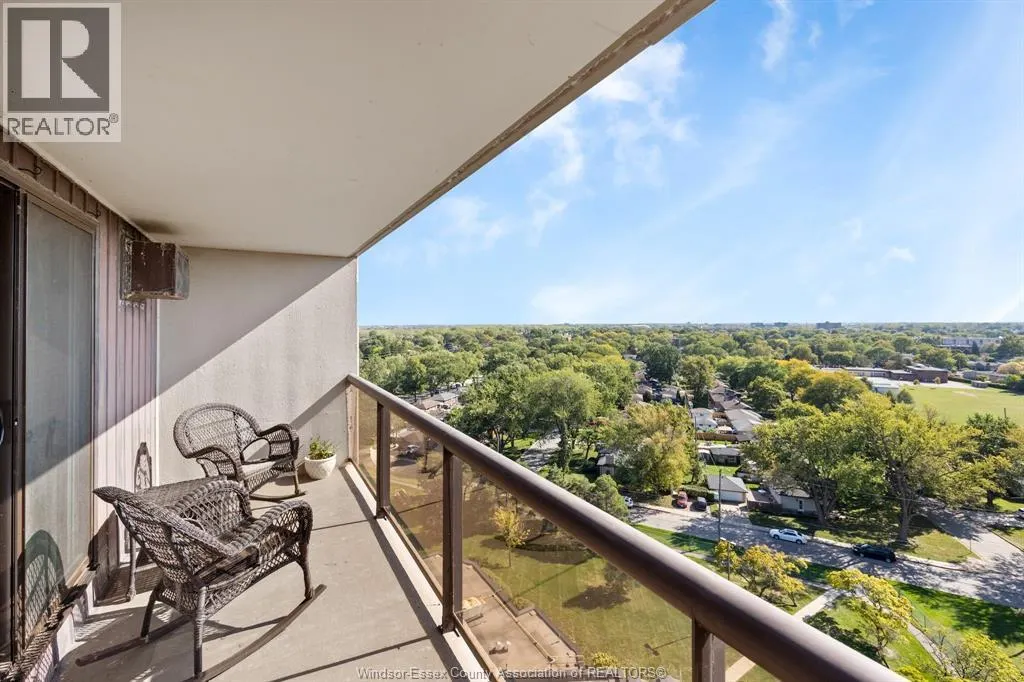9099 RIVERSIDE DRIVE East Unit# 1303W
