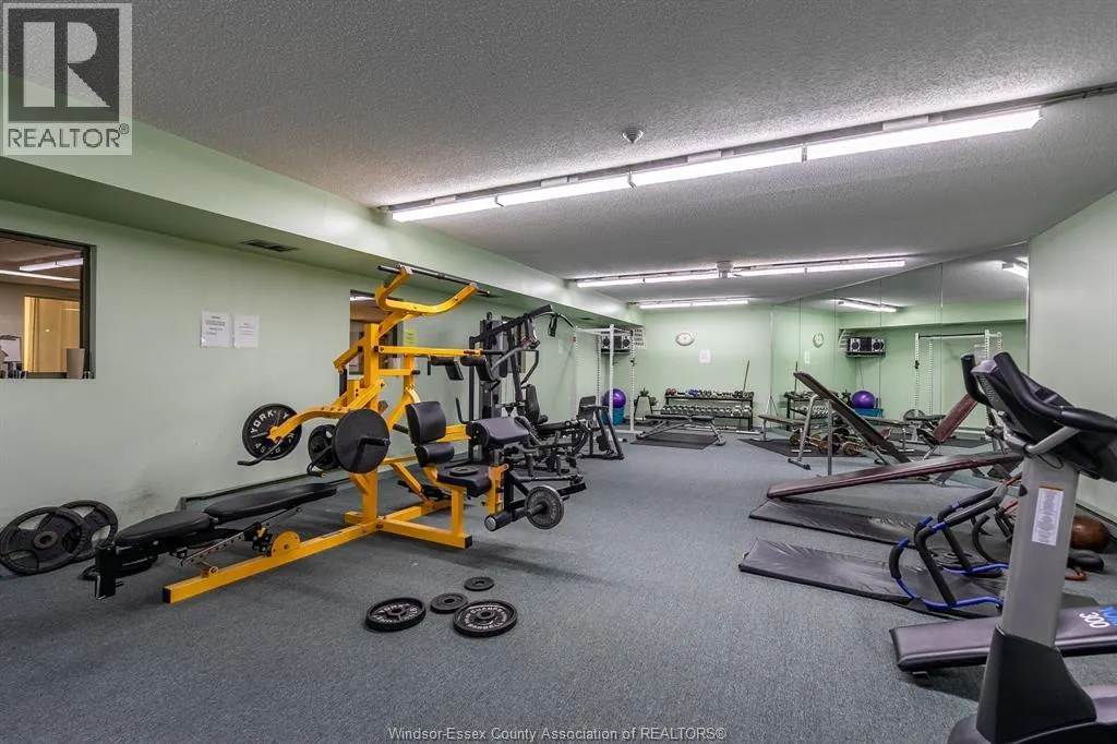 9099 RIVERSIDE DRIVE East Unit# 1303W