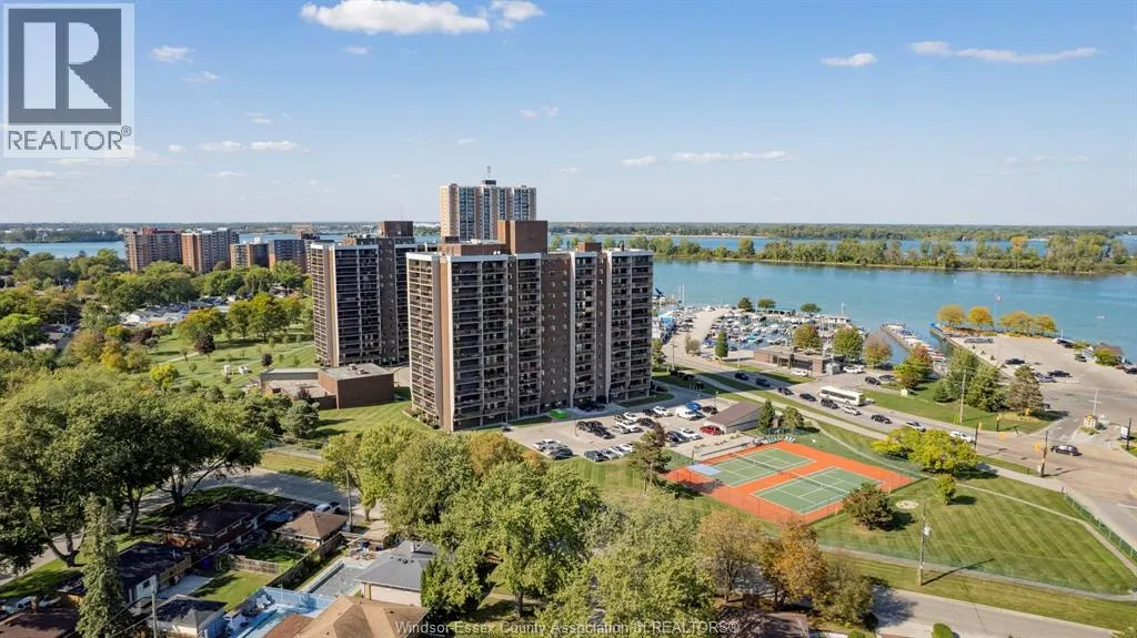 9099 RIVERSIDE DRIVE East Unit# 1303W