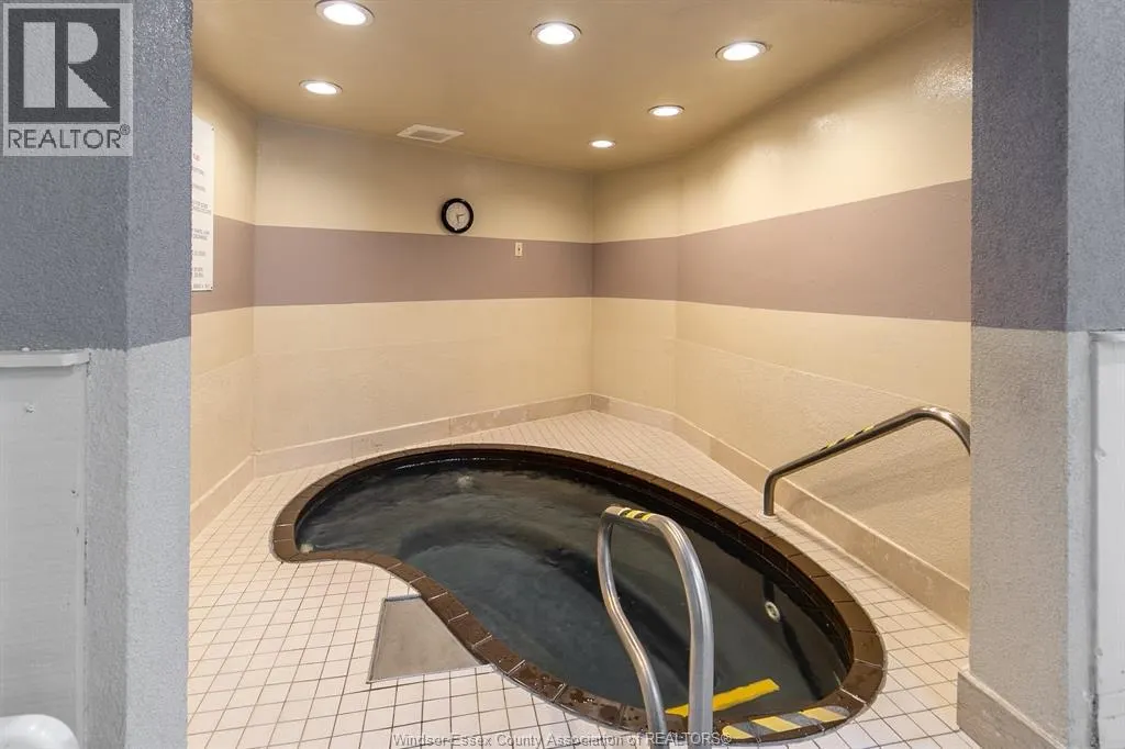 9099 RIVERSIDE DRIVE East Unit# 1303W