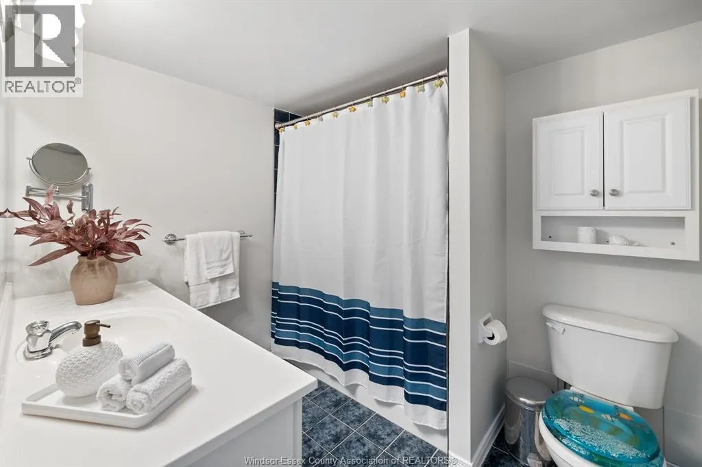 9099 RIVERSIDE DRIVE East Unit# 1303W