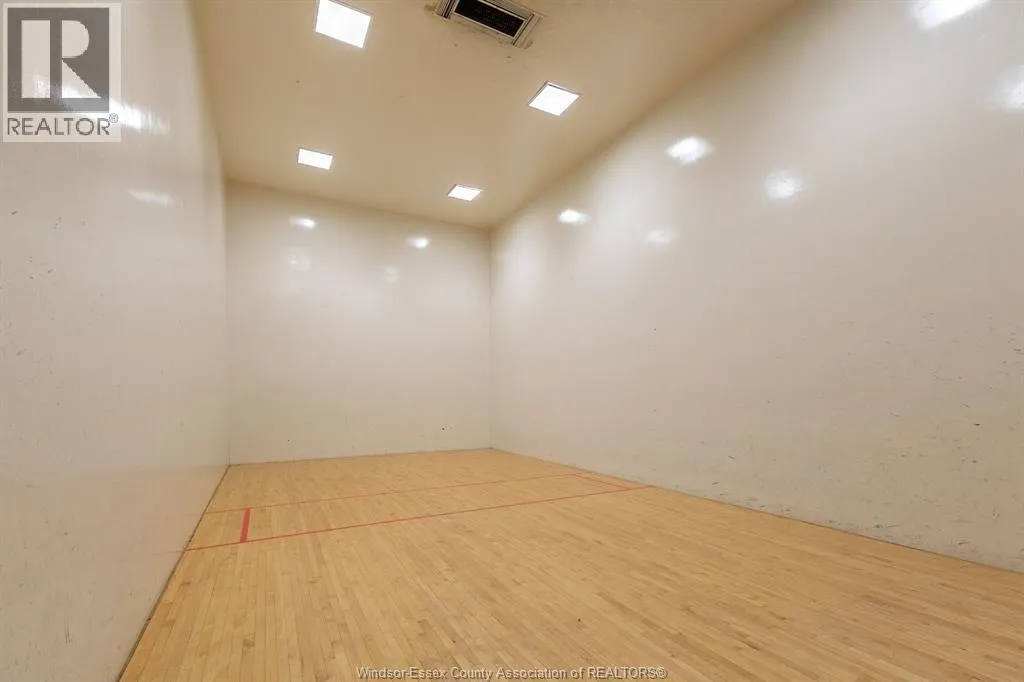 9099 RIVERSIDE DRIVE East Unit# 1303W