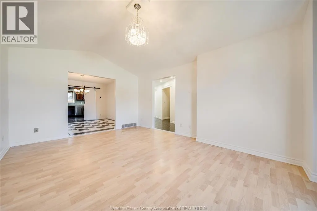 2983 JENNIFER DRIVE