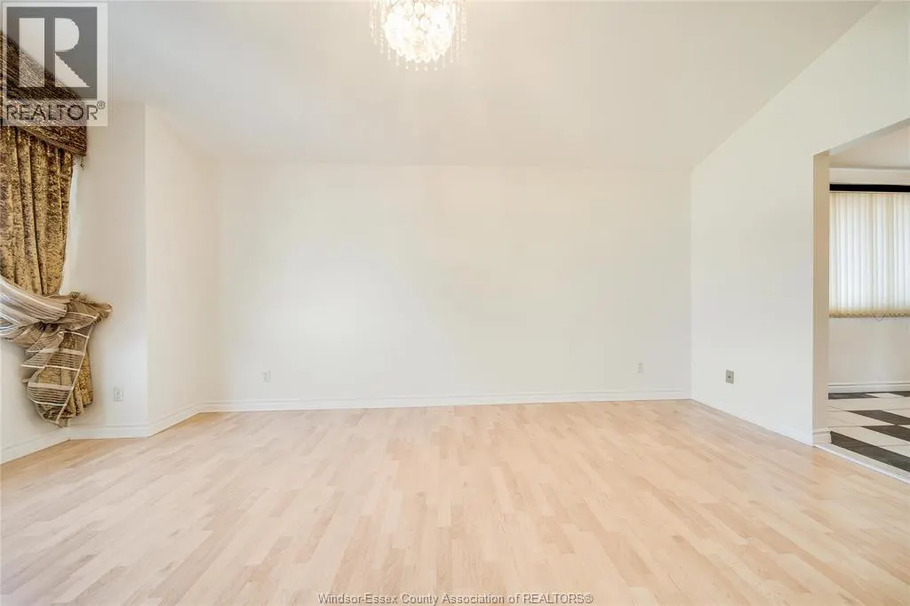 2983 JENNIFER DRIVE