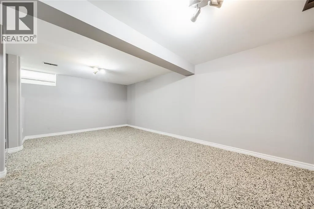 2983 JENNIFER DRIVE