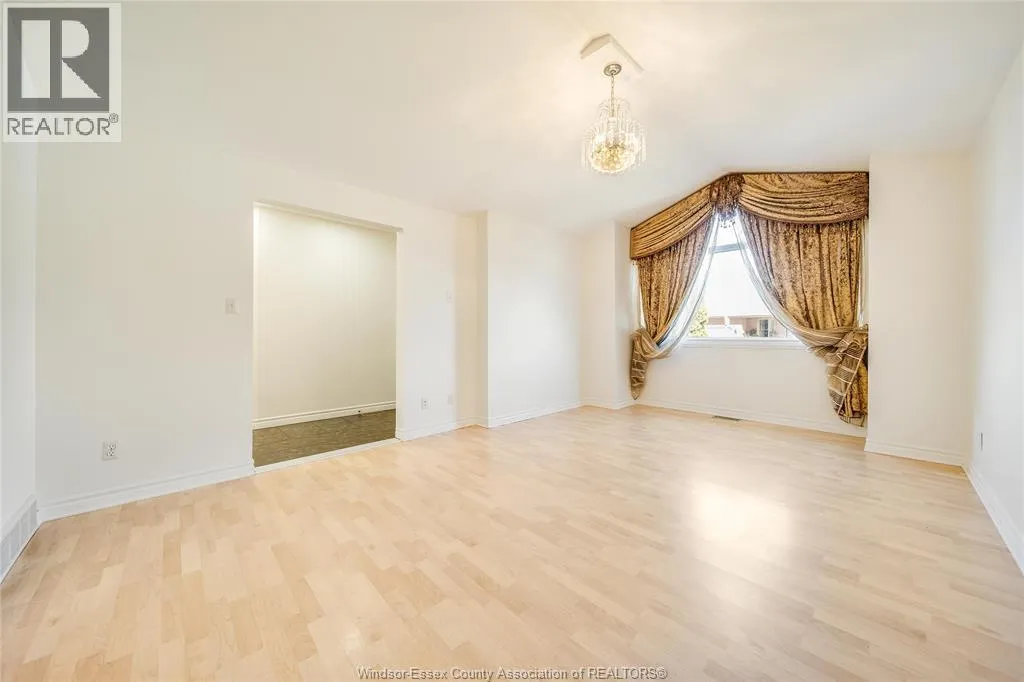 2983 JENNIFER DRIVE