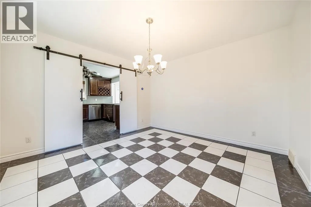 2983 JENNIFER DRIVE