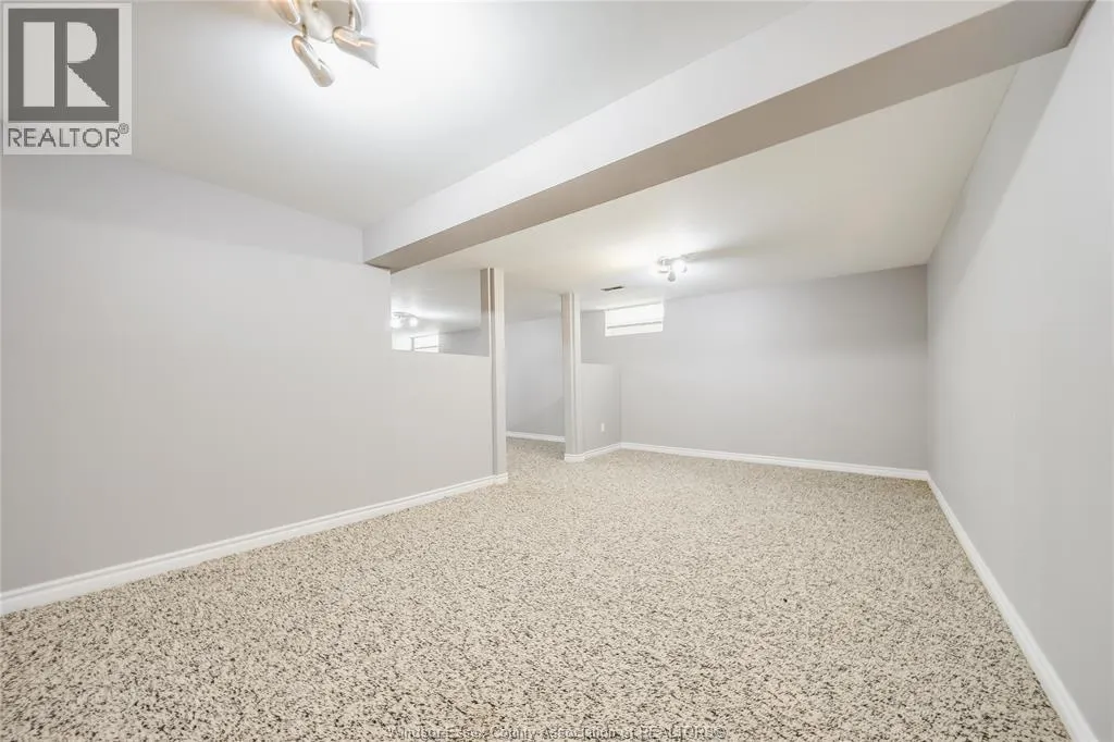 2983 JENNIFER DRIVE