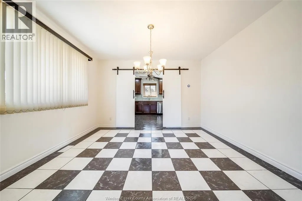 2983 JENNIFER DRIVE