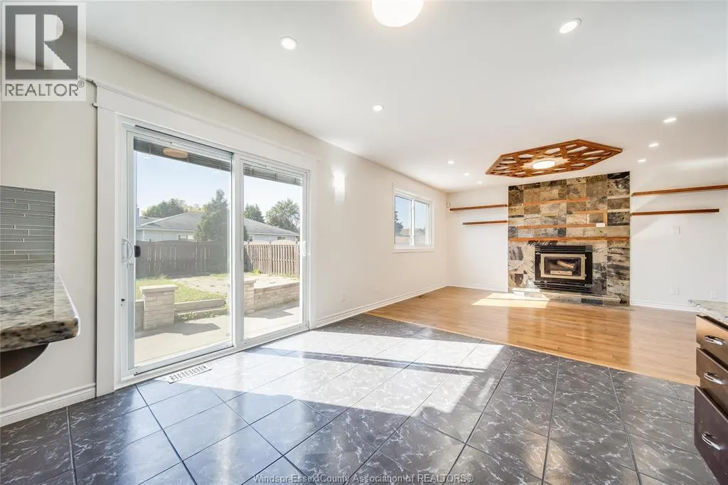 2983 JENNIFER DRIVE