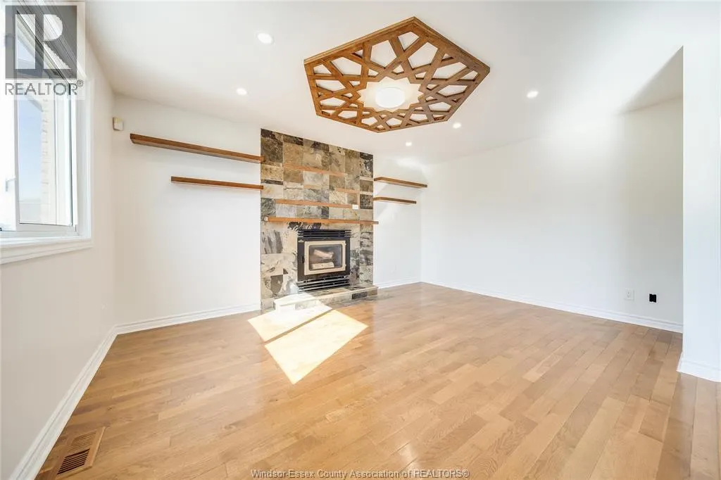 2983 JENNIFER DRIVE