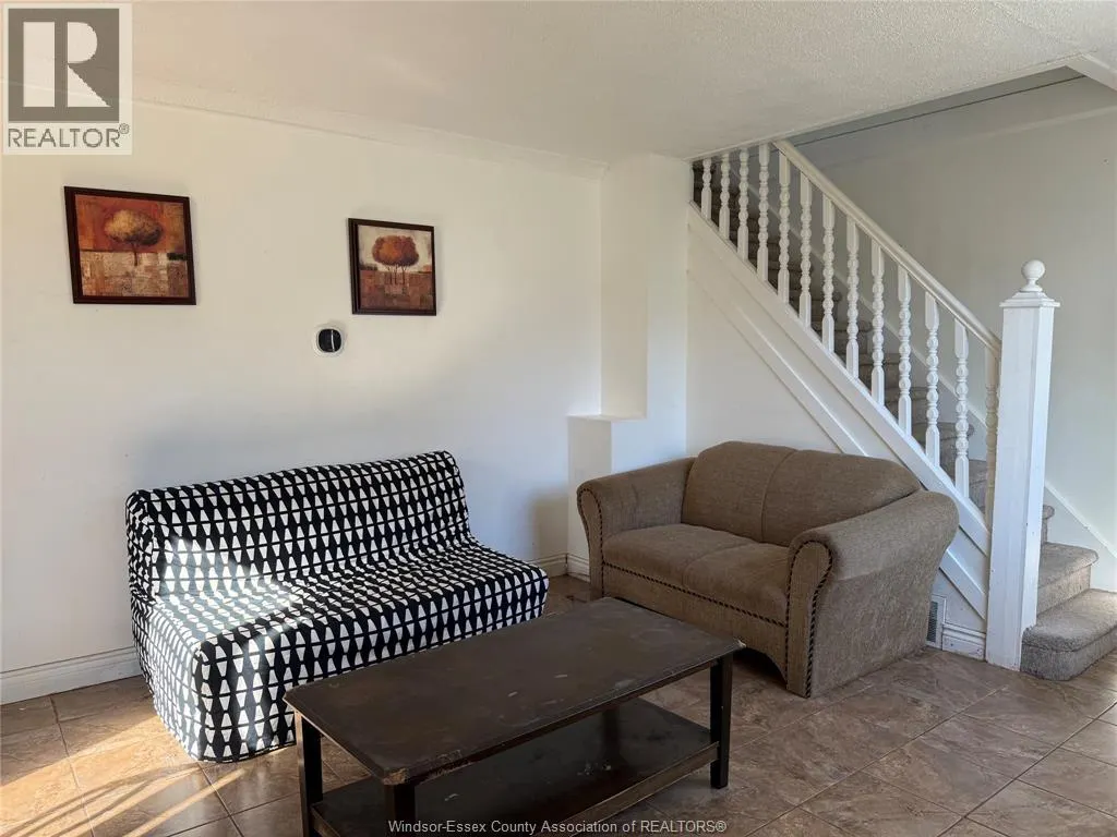 437 CAMPBELL AVENUE