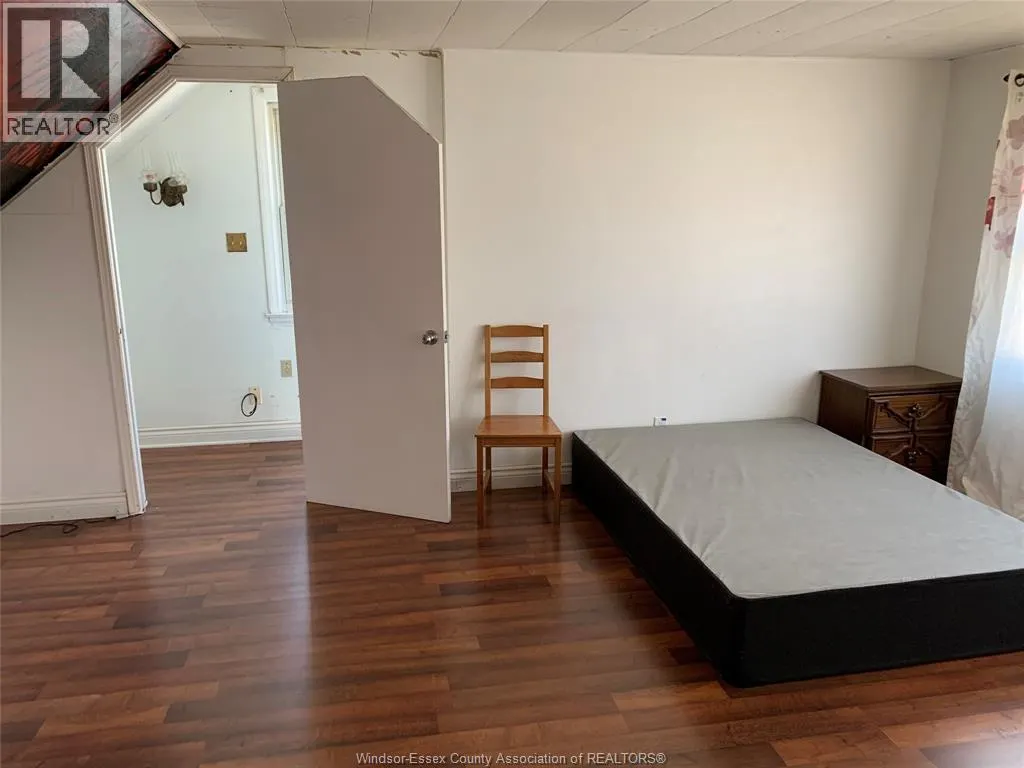 437 CAMPBELL AVENUE