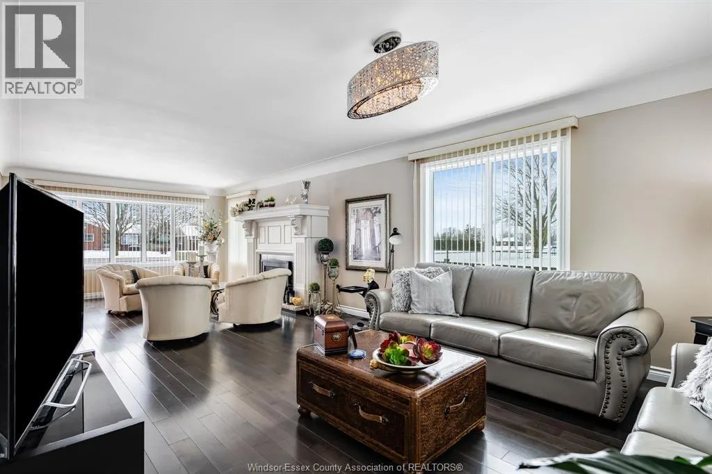 1209 Mersea Road 1