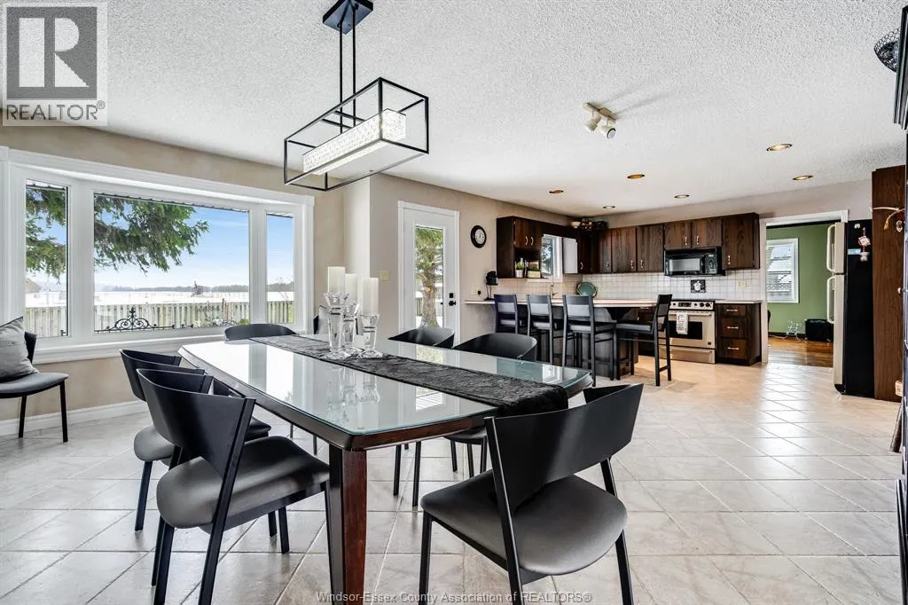 1209 Mersea Road 1