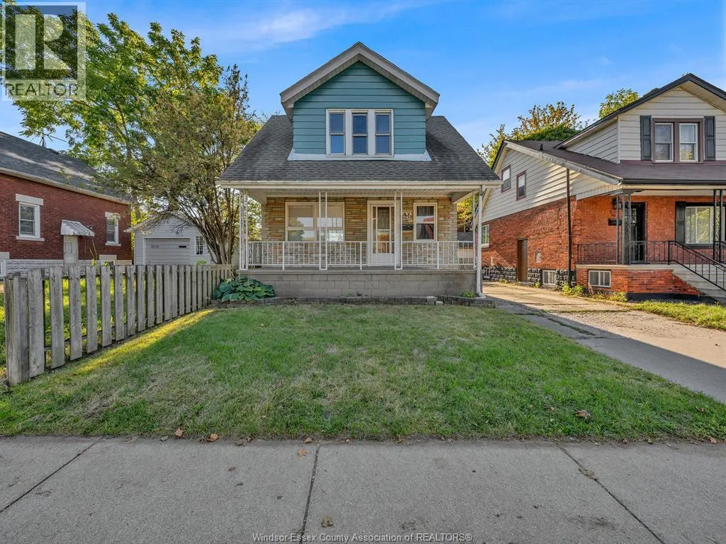 943 PILLETTE ROAD