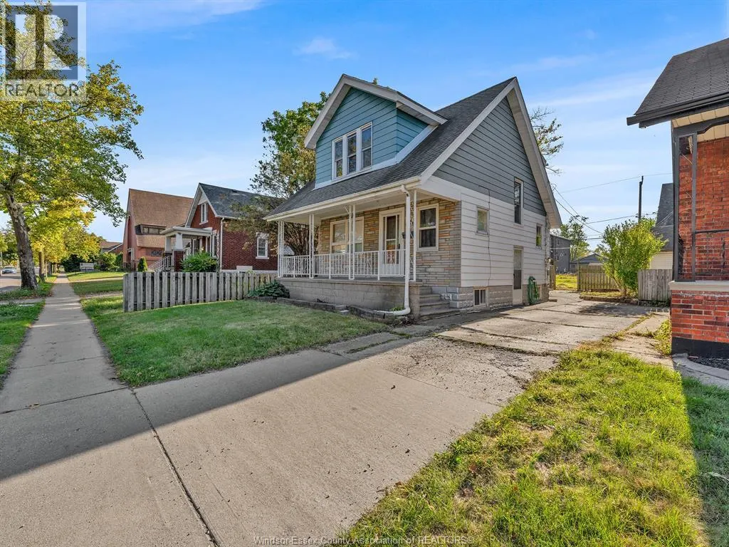 943 PILLETTE ROAD