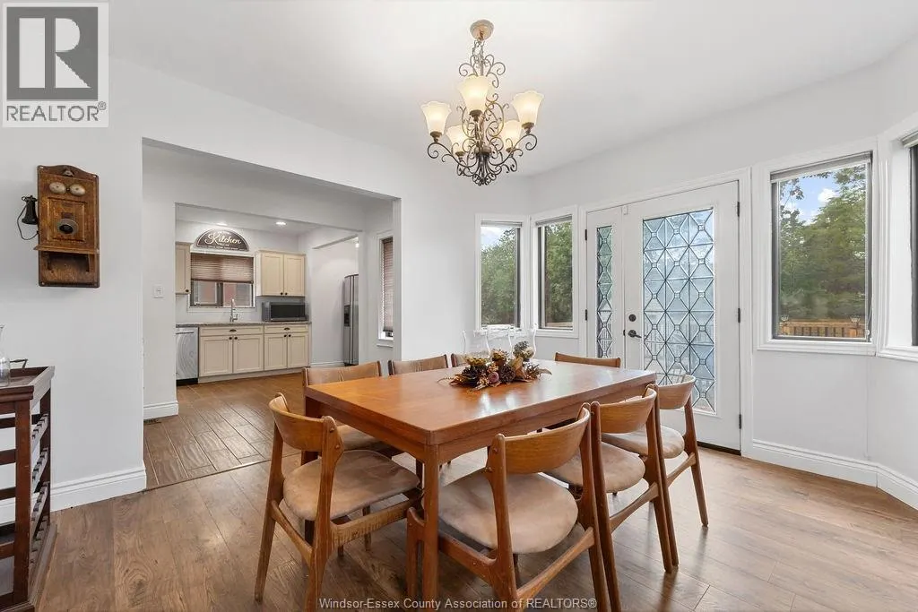 237 THOMPSON BOULEVARD