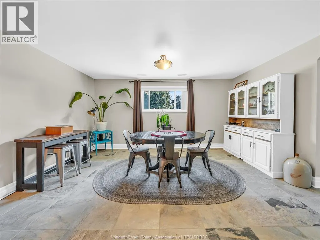 26 KINGSWAY