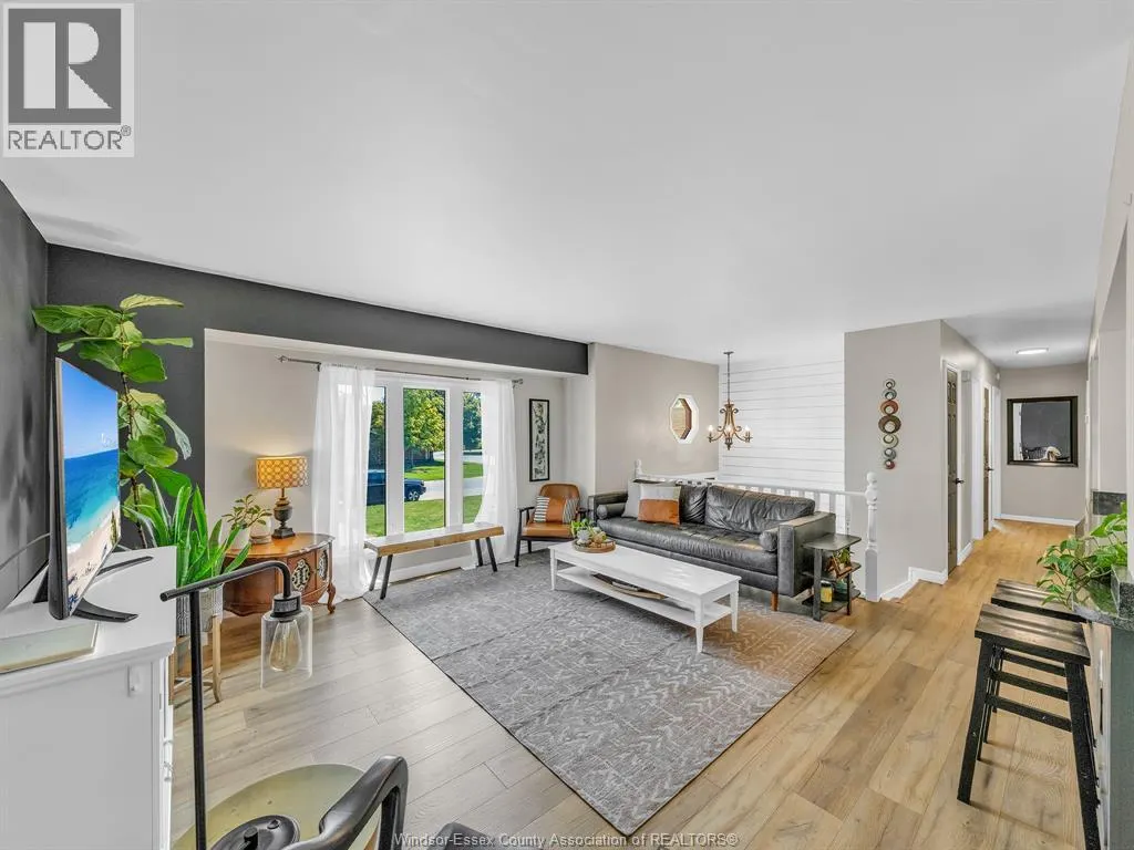 26 KINGSWAY
