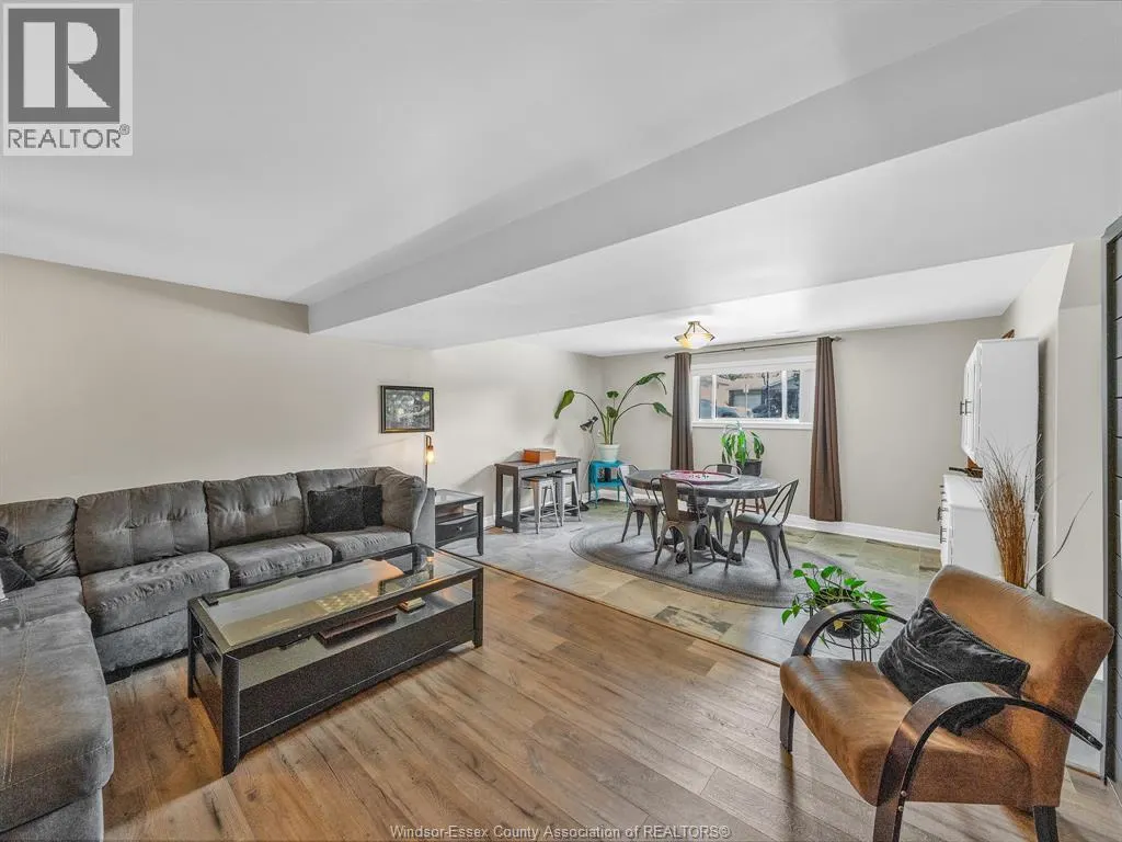 26 KINGSWAY