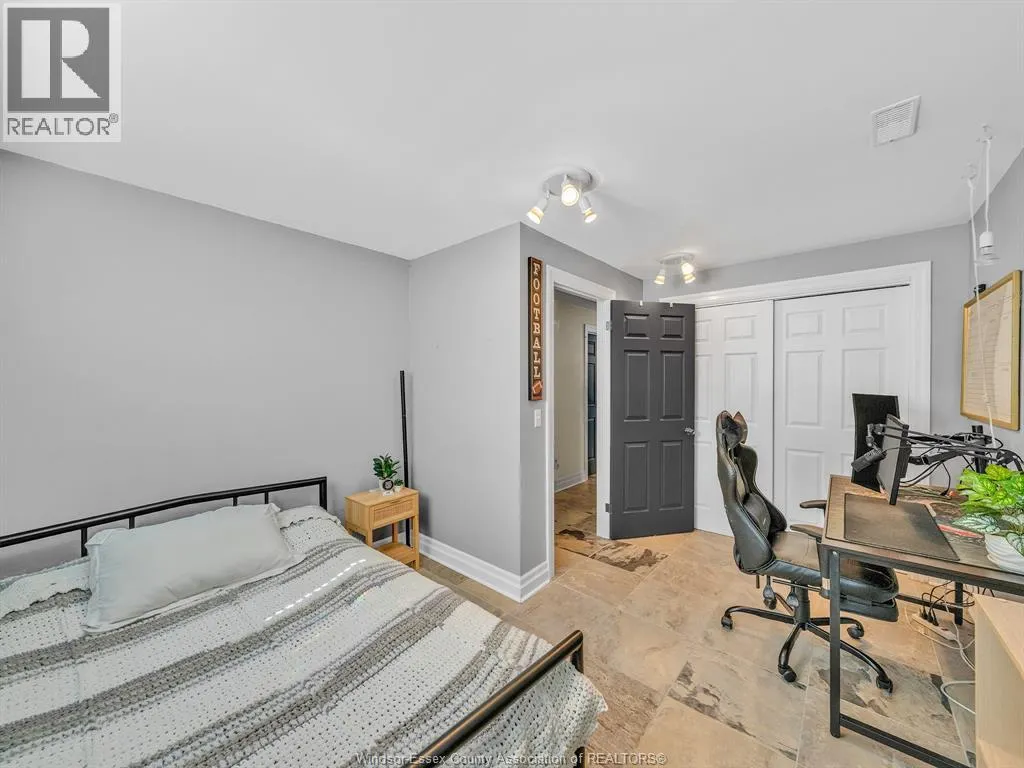 26 KINGSWAY