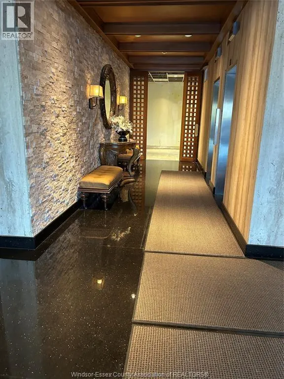 5125 RIVERSIDE DRIVE East Unit# 504