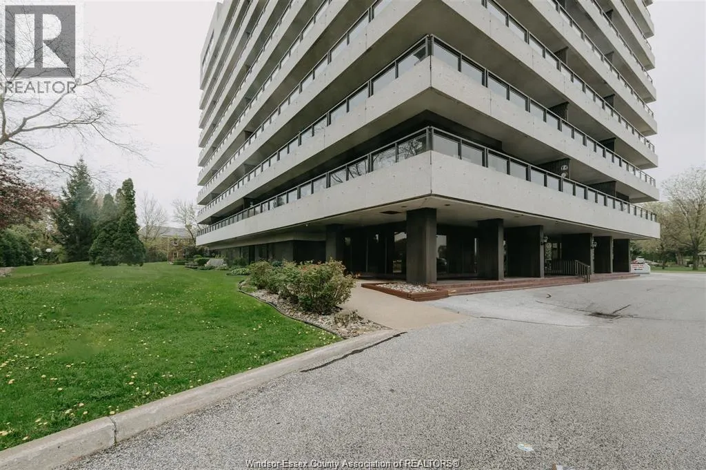 5125 RIVERSIDE DRIVE East Unit# 504